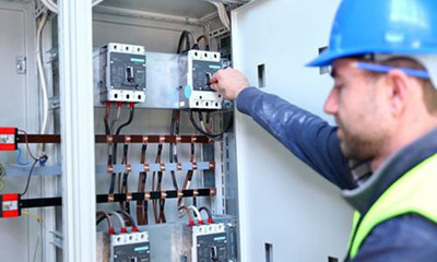 加拿大移民局认可的“电力系统电工”需要具备哪些条件?